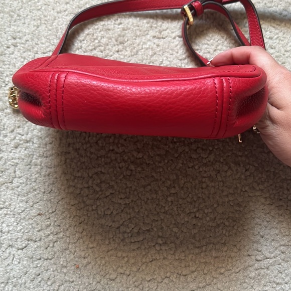 Michael Kors Crossbody - Picture 4 of 10